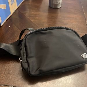 Lululemon Belt Bag NWOT